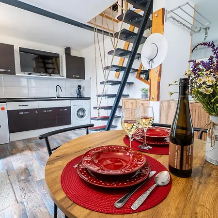 Erdoszeli Haziko Szaunaval Es Jakuzzival *