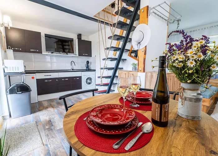 Erdoszeli Haziko Szaunaval Es Jakuzzival *